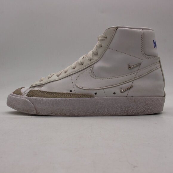 Nike Blazer Mid ‘77 Sisterhood Women's 7 White Basketball Sneakers CZ4627-100 - Picture 4 of 9